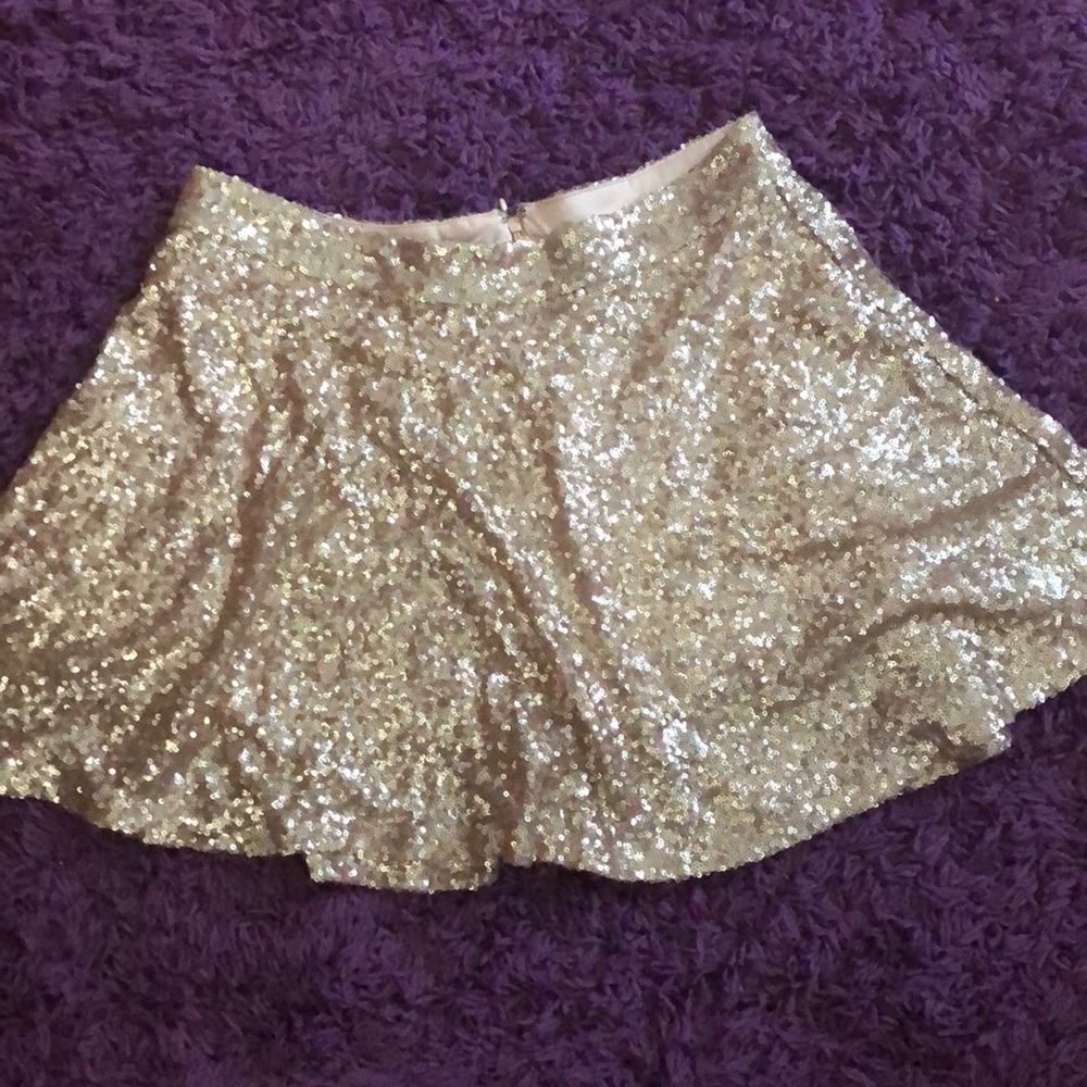 Bethany mota/ Aeropostale